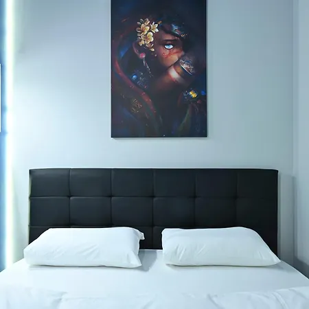 アパート Downtown Luxury *