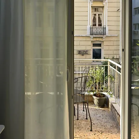 Downtown Luxury Apartment